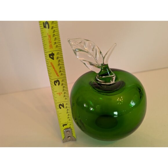 Green Glass Apple Paperweight With Clear Leaf Stem - Picture 6 of 9